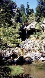 Wasserfälle bei Drymonia